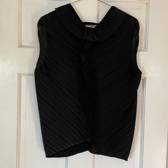 Issey Miyake Tops - Issey Miyake White Label Black Sleeveless Top